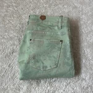 Yerse Junky mint green floral print low rise skinny jeans, NWT small or T1